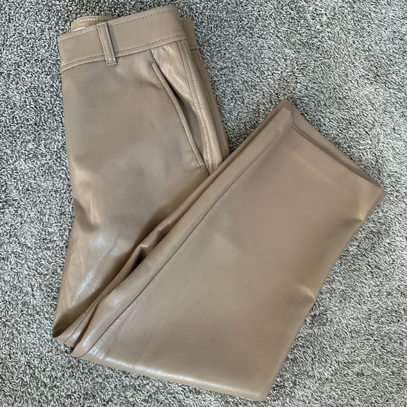 Babaton Tan Cropped Women's Pants - Picture 3 of 9